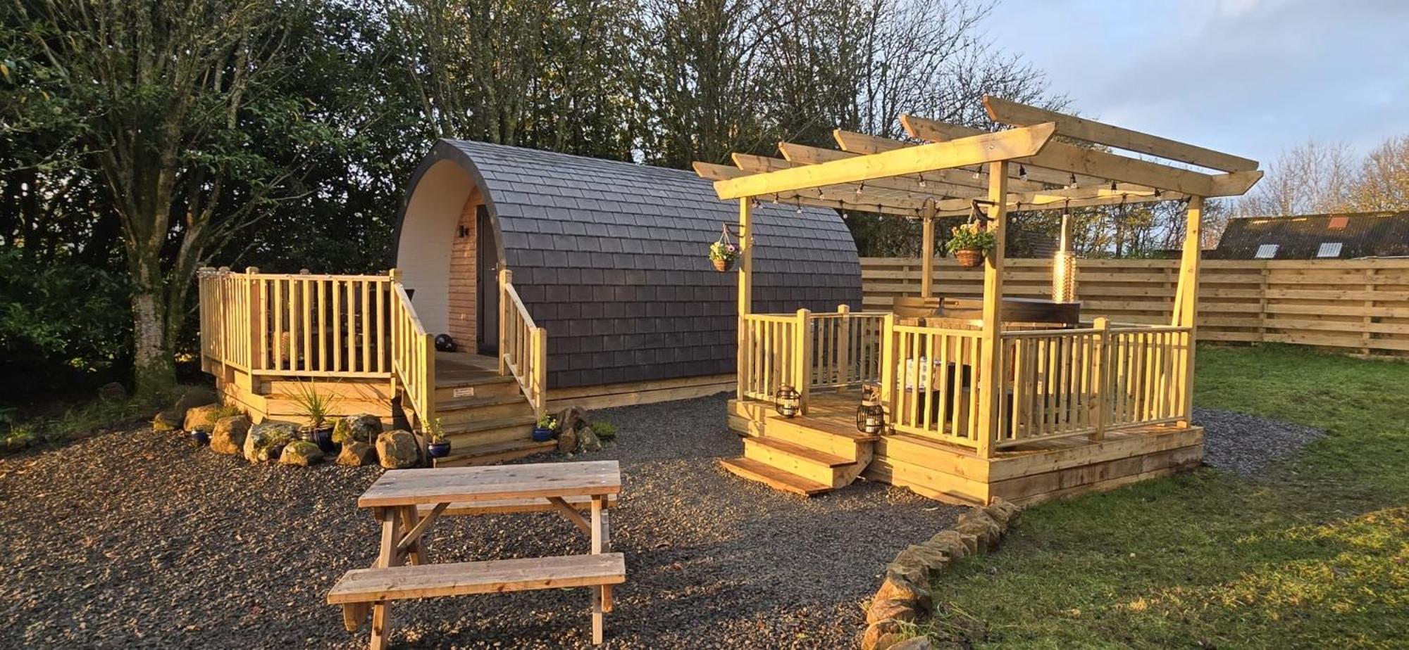 Campsie Luxury Pods With Hot Tub Hotel Glasgow Exterior photo